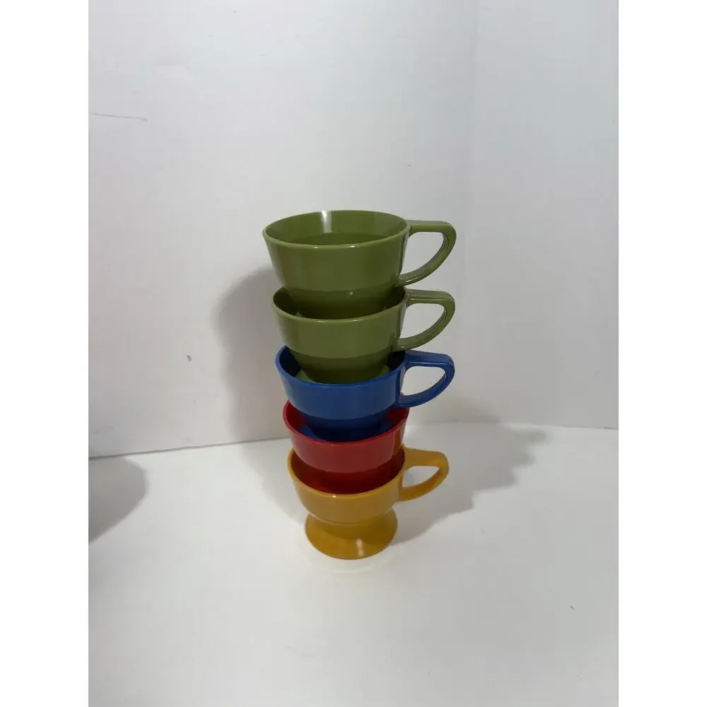 Vintage SOLO Cozy‎ Cups 25 Plastic Refills and 10 Lifetime Cup Holders Colorful
